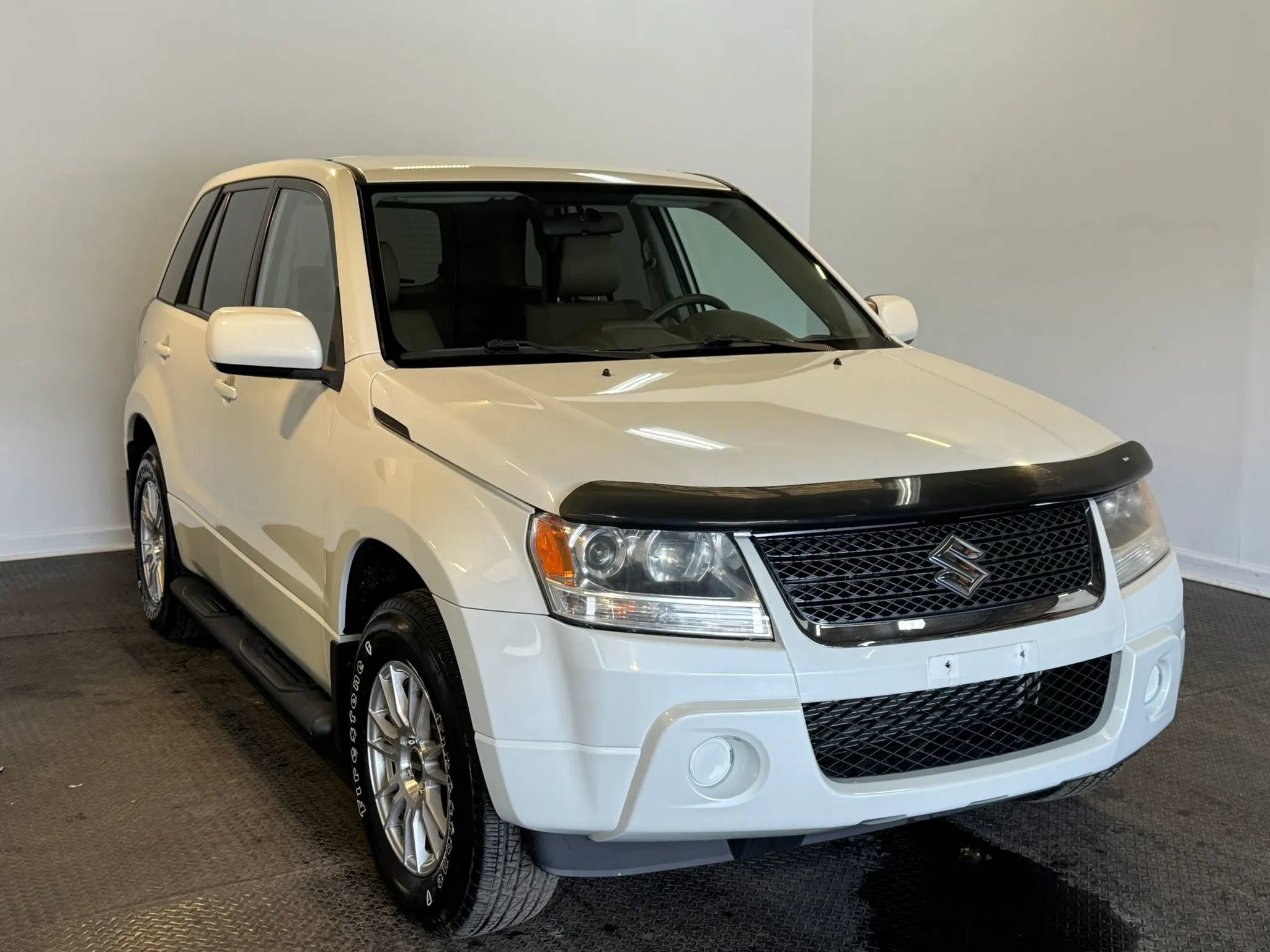 Used 2011 Suzuki Grand Vitara Premium image 3