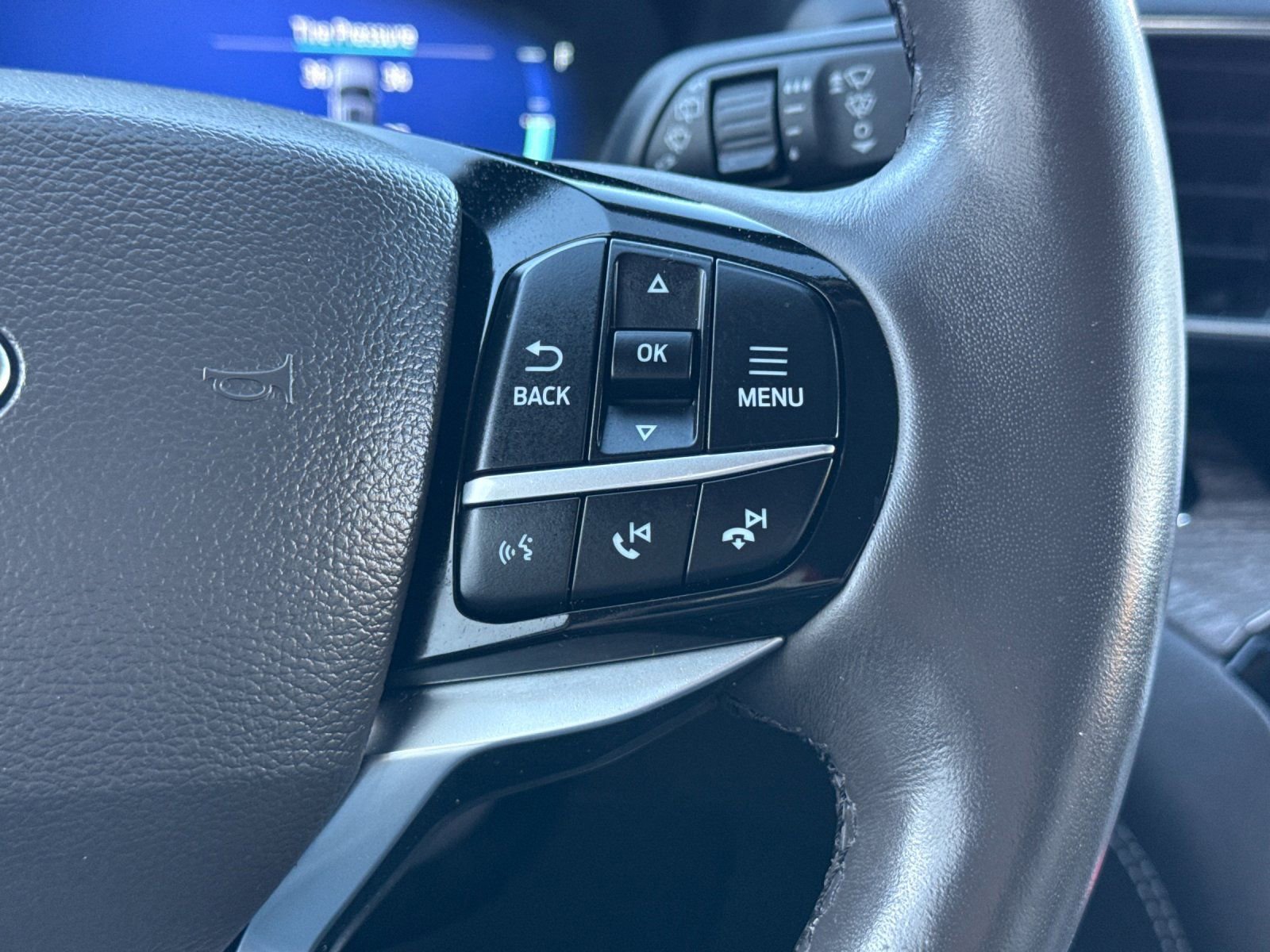 Used 2022 Ford Explorer Platinum w/ Equipment Group 601A image 31