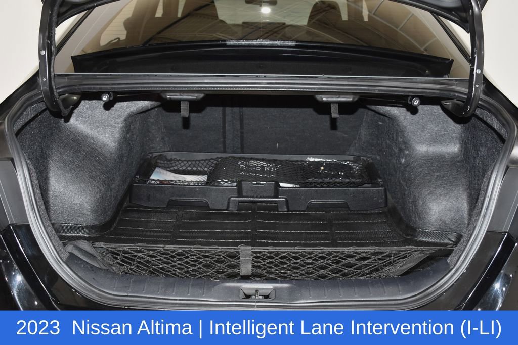 Used 2023 Nissan Altima 2.5 SV w/ SV Premium Package image 32