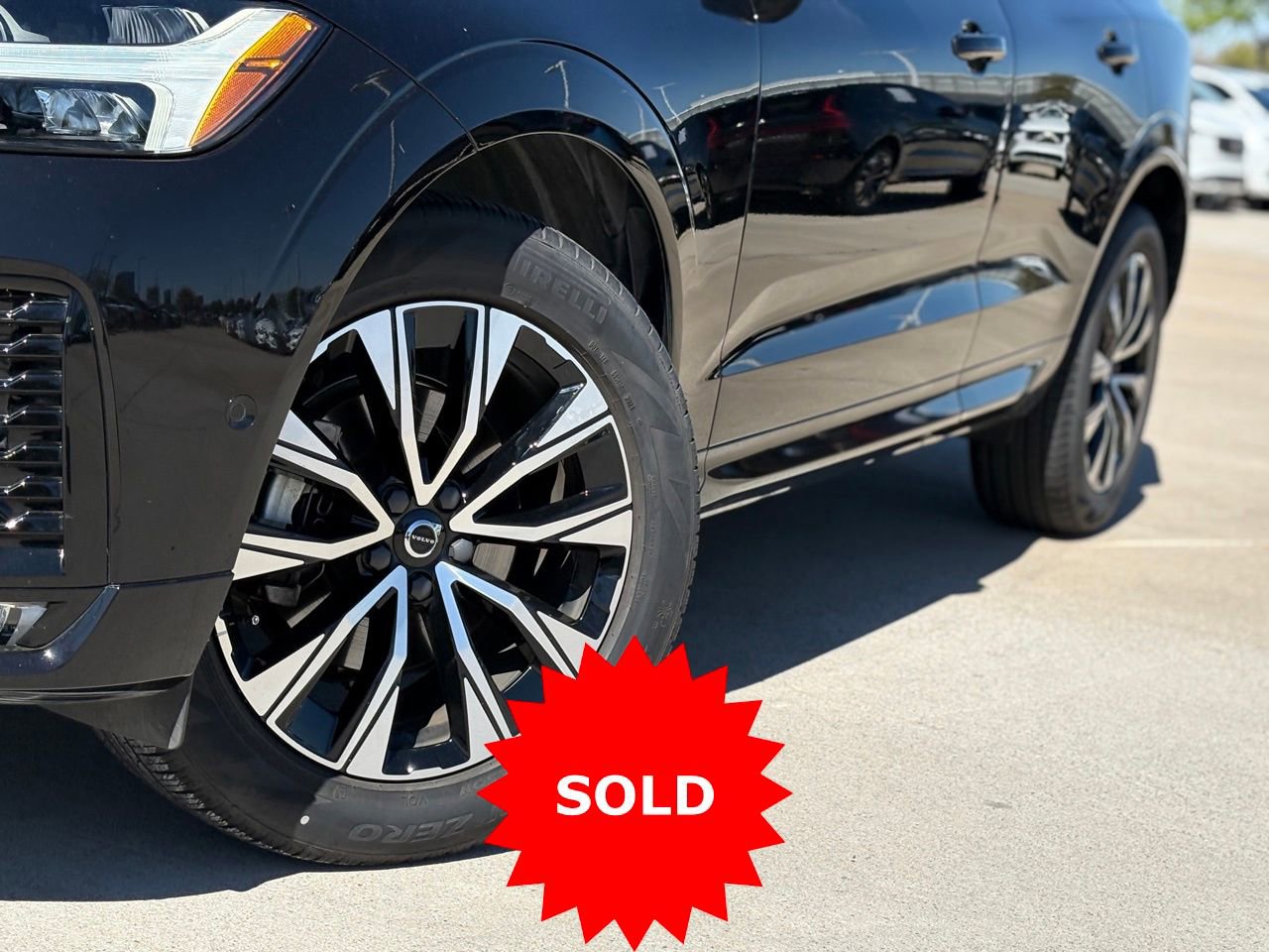 Certified 2025 Volvo XC60 B5 Plus image 12