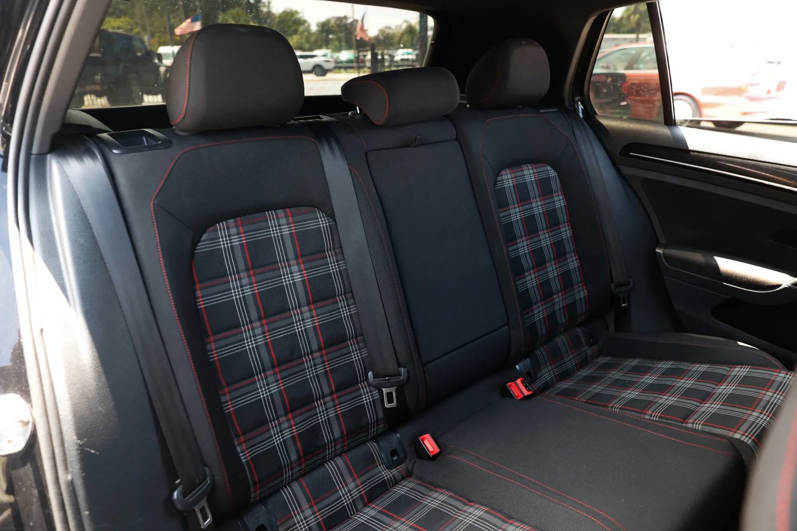 Used 2017 Volkswagen GTI Sport FWD image 21