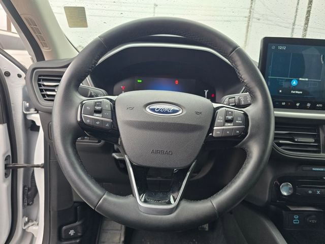 Used 2023 Ford Escape SE image 25
