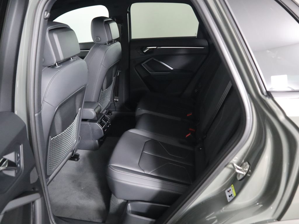 Used 2025 Audi Q3 2.0T Premium w/ Convenience Package image 23