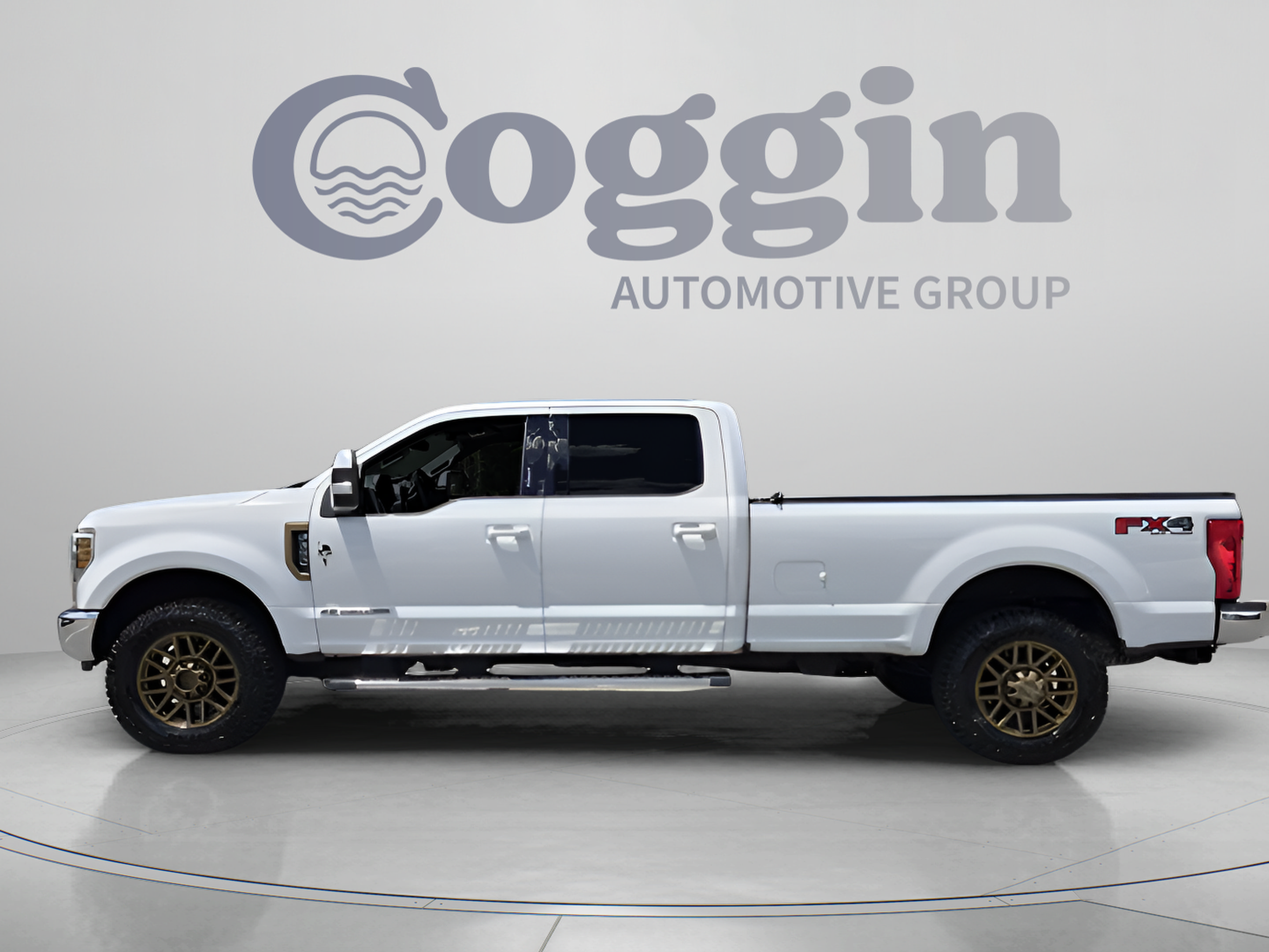 Used 2019 Ford F350 Lariat w/ Lariat Value Package AWD/4WD image 2