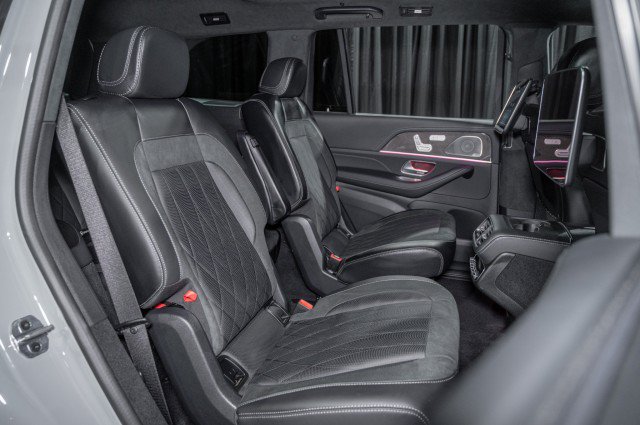 New 2026 Mercedes-Benz GLS 63 AMG 4MATIC image 13