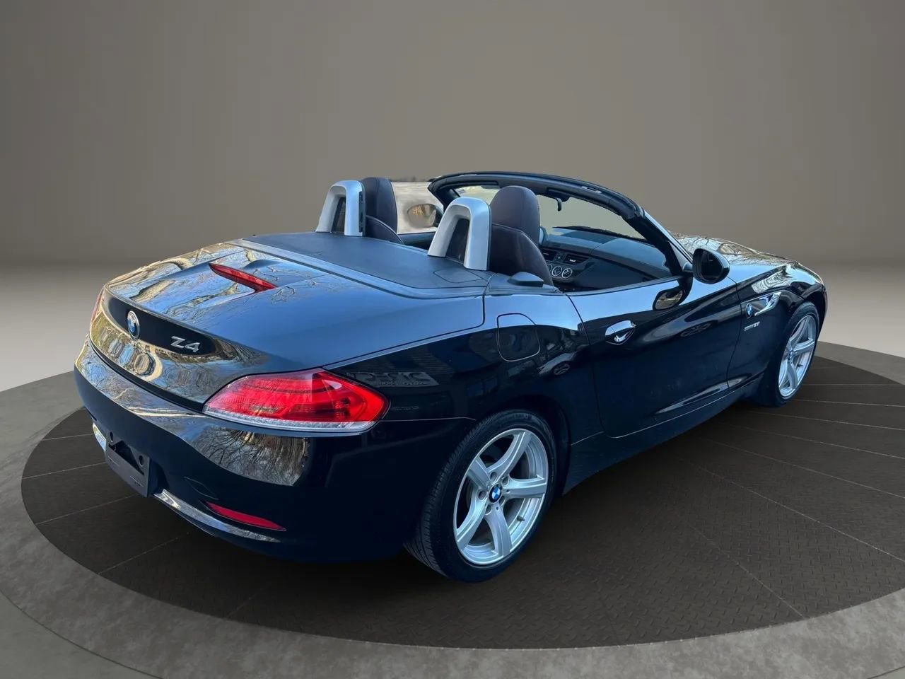 Used 2014 BMW Z4 sDrive28i image 15