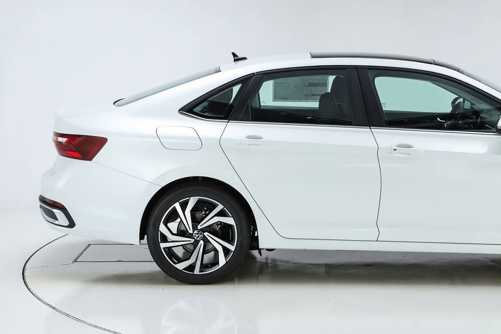 New 2026 Volkswagen Jetta SEL image 11