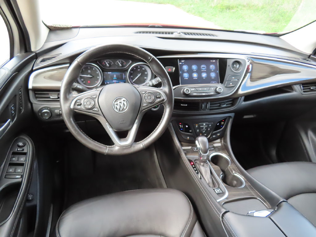 Used 2020 Buick Envision Essence w/ LPO, Active Package AWD/4WD image 4