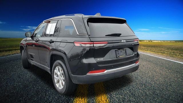 Certified 2023 Jeep Grand Cherokee Limited image 31