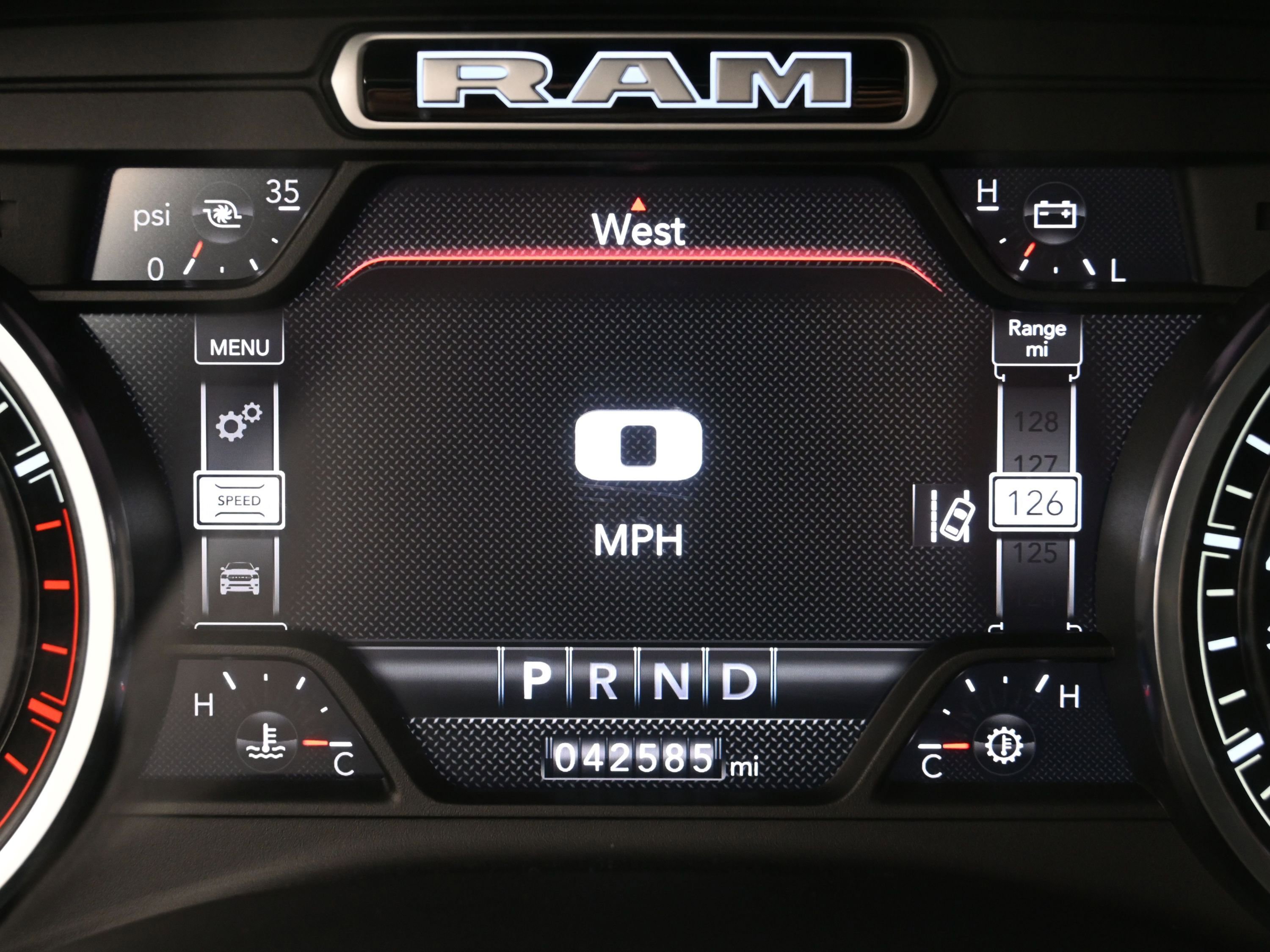 Used 2020 RAM 2500 Laramie w/ Night Edition image 16
