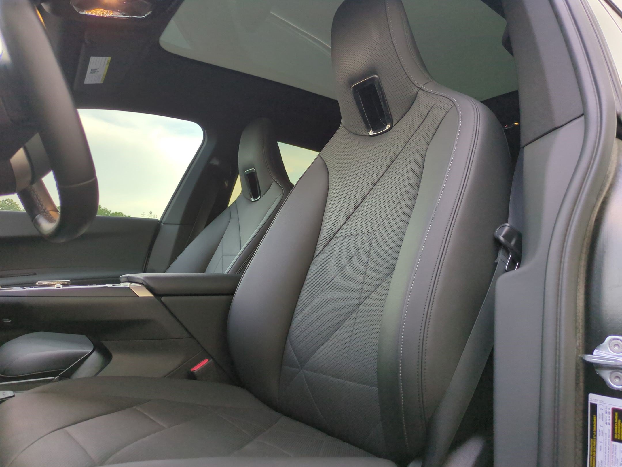 Certified 2022 BMW iX xDrive50 AWD/4WD image 16