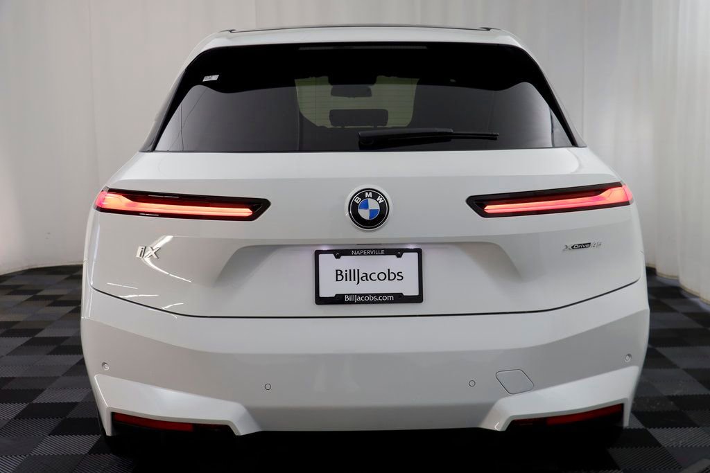 New 2026 BMW iX xDrive45 w/ Climate Comfort Package AWD/4WD image 17