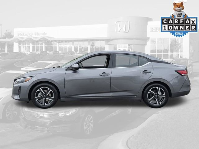 Used 2024 Nissan Sentra SV image 2