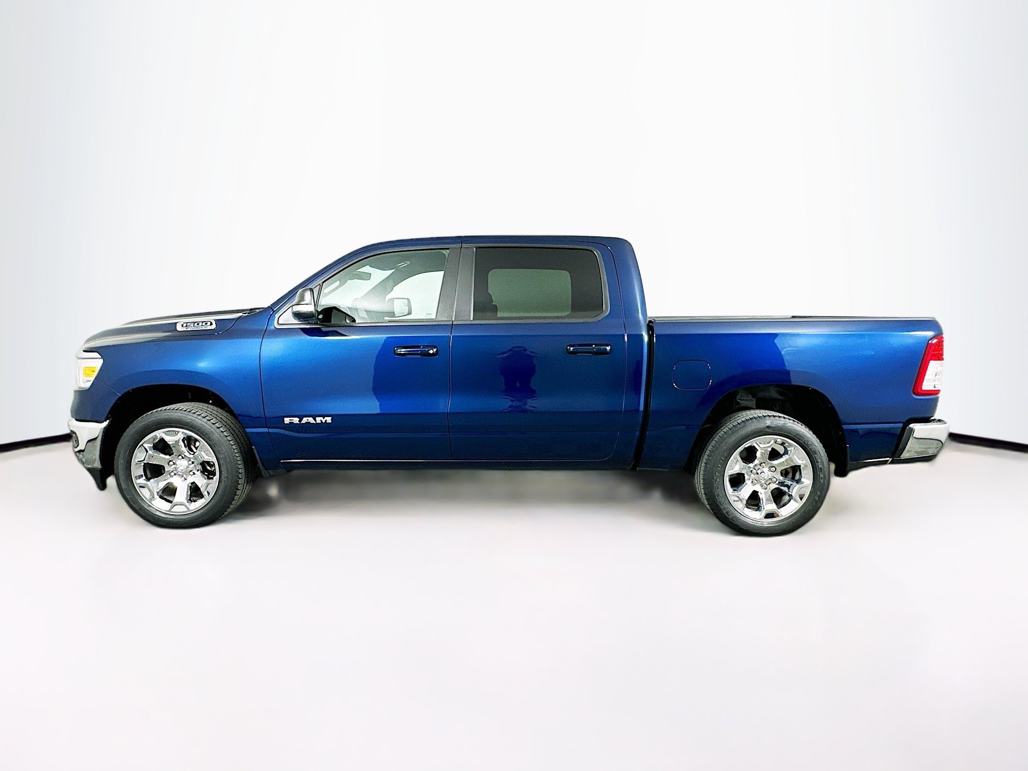 Used 2022 RAM 1500 Big Horn AWD/4WD image 4