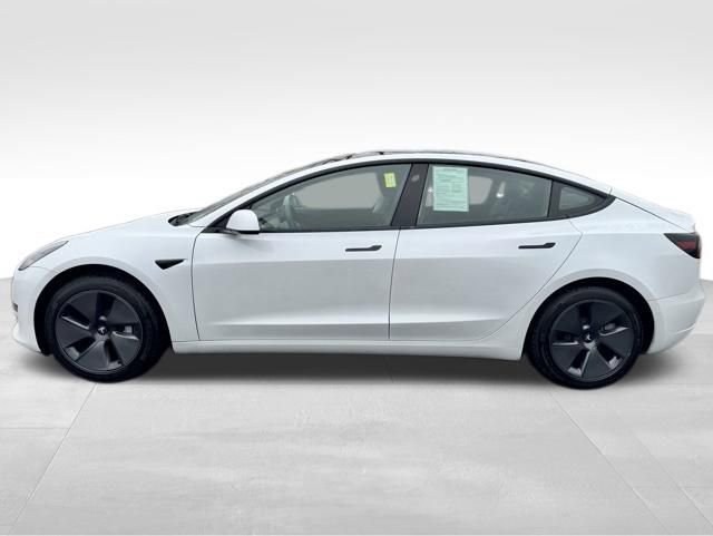Used 2021 Tesla Model 3 Standard Range Plus image 5