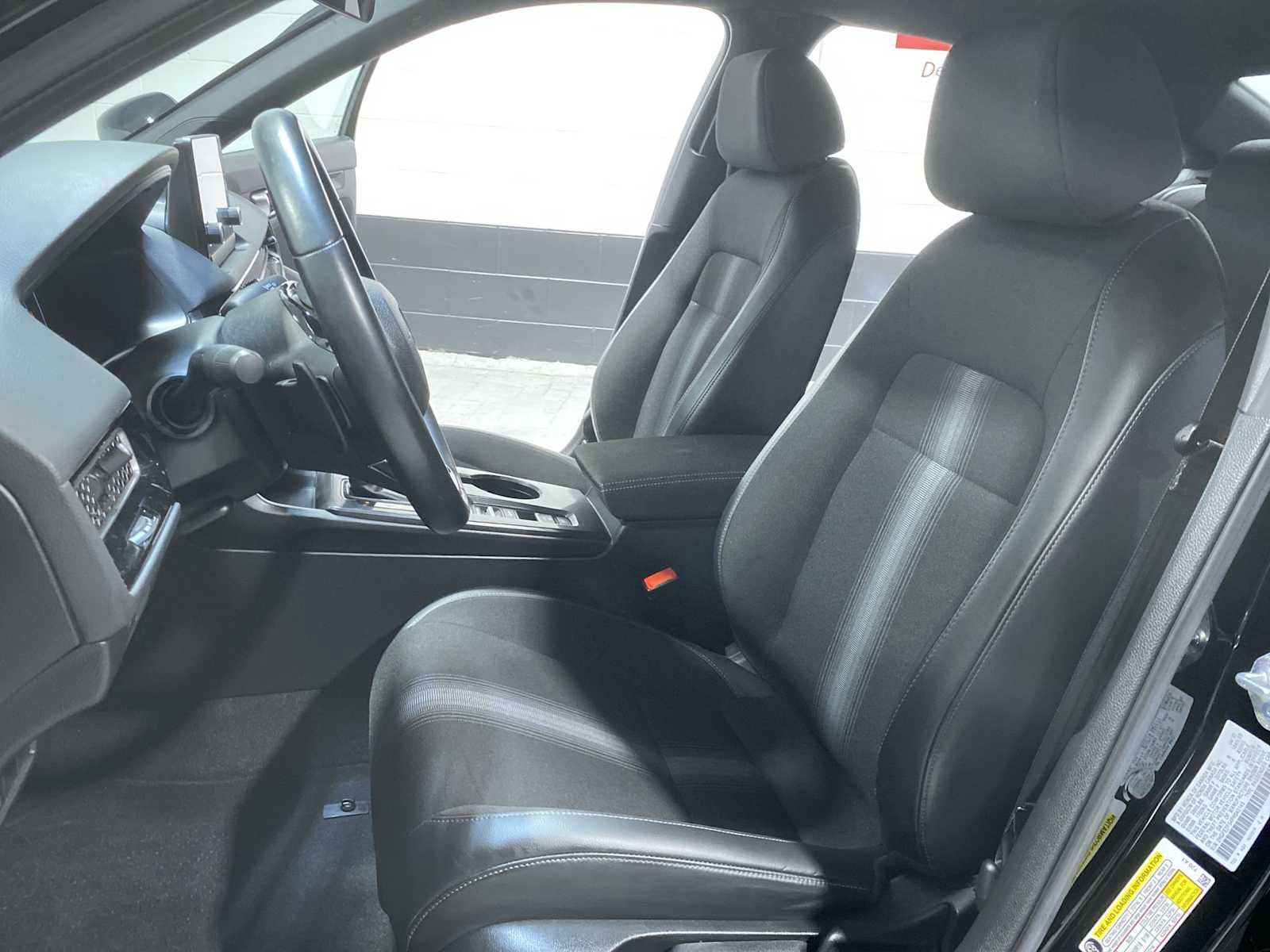 Used 2023 Honda Civic Sport image 11