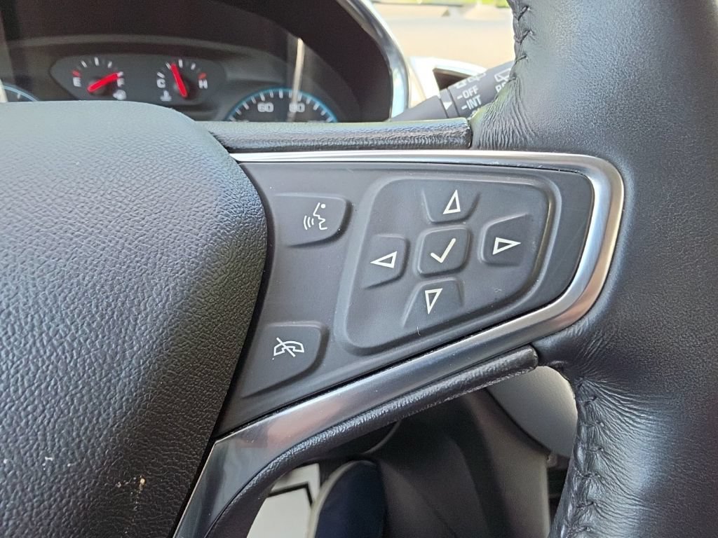 Certified 2018 Chevrolet Equinox LT AWD/4WD image 11