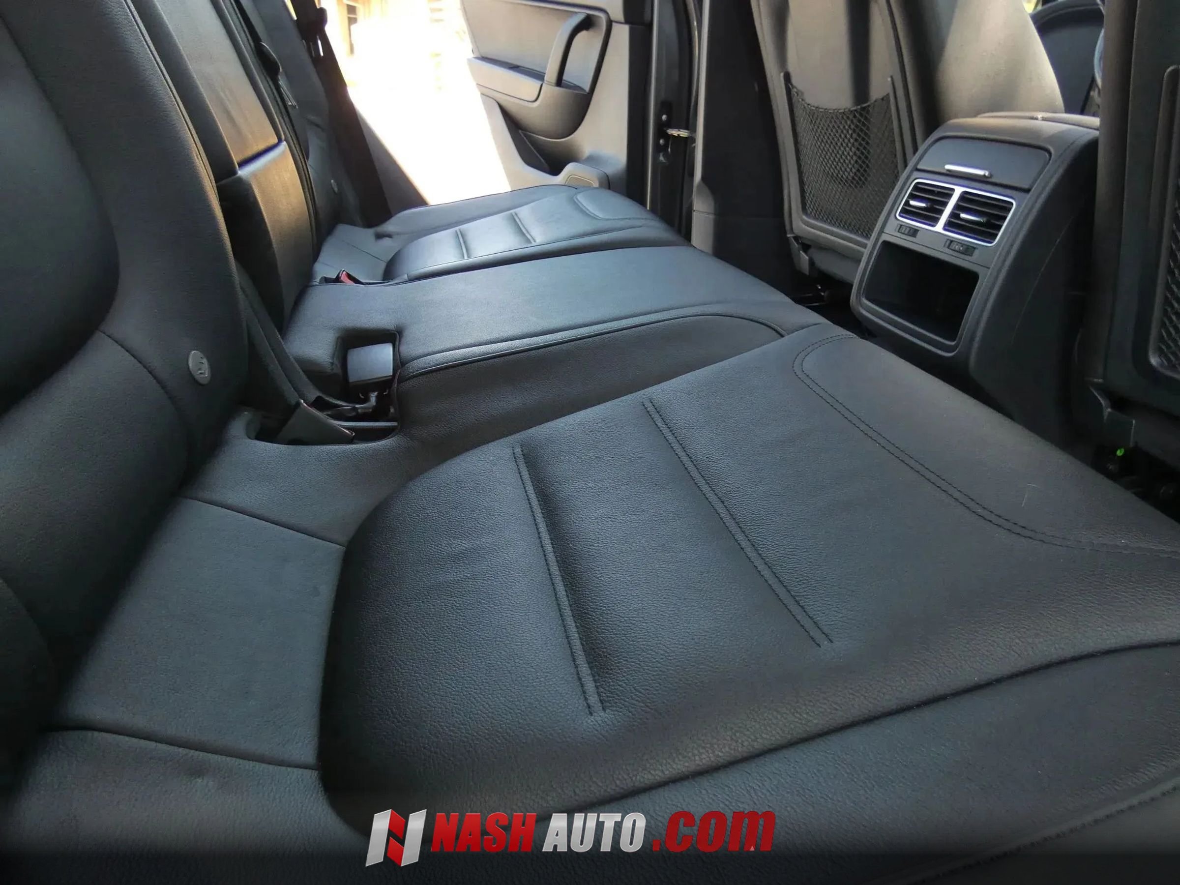 Used 2014 Volkswagen Touareg VR6 AWD/4WD image 35