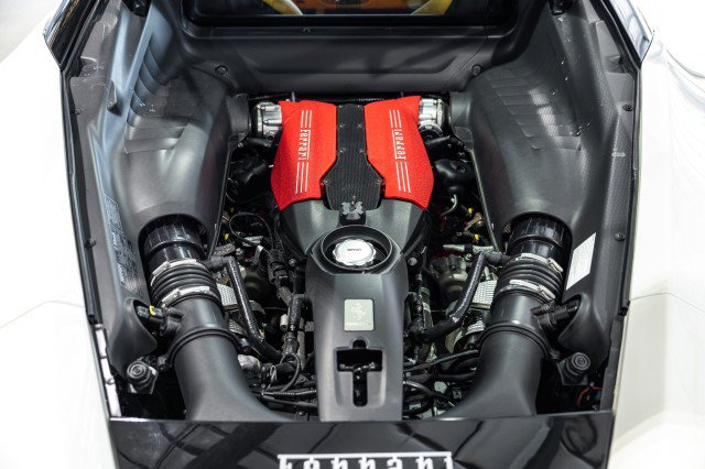 Used 2016 Ferrari 488 GTB RWD image 23