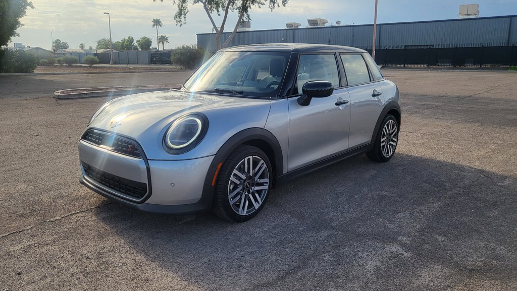 Used 2025 MINI Cooper S FWD image 4