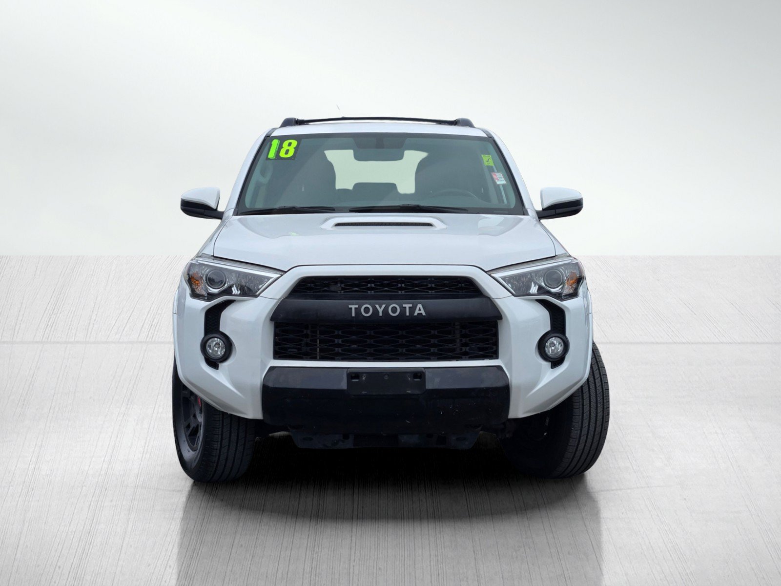 Used 2018 Toyota 4Runner TRD Off-Road AWD/4WD image 2