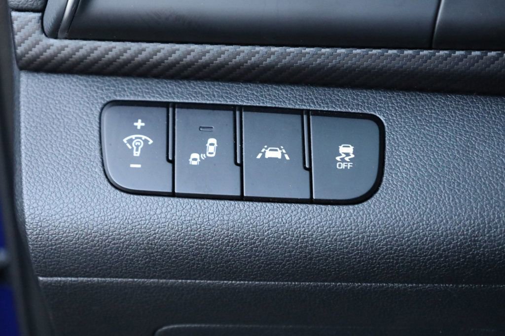 Used 2019 Hyundai Elantra Sport w/ Cargo Package image 29