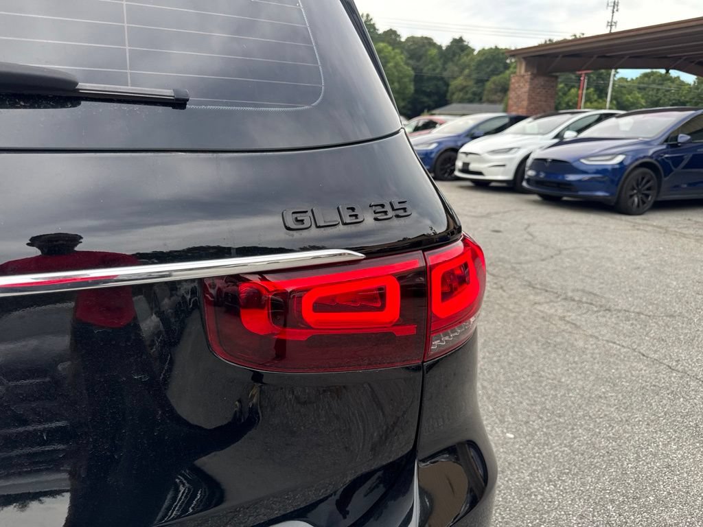 Used 2022 Mercedes-Benz GLB 35 AMG 4MATIC image 9