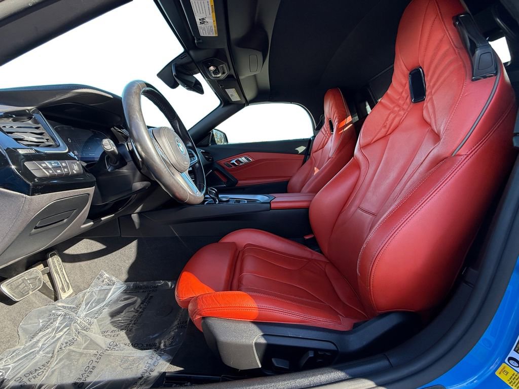 Used 2022 BMW Z4 sDrive30i w/ M Sport Package image 9