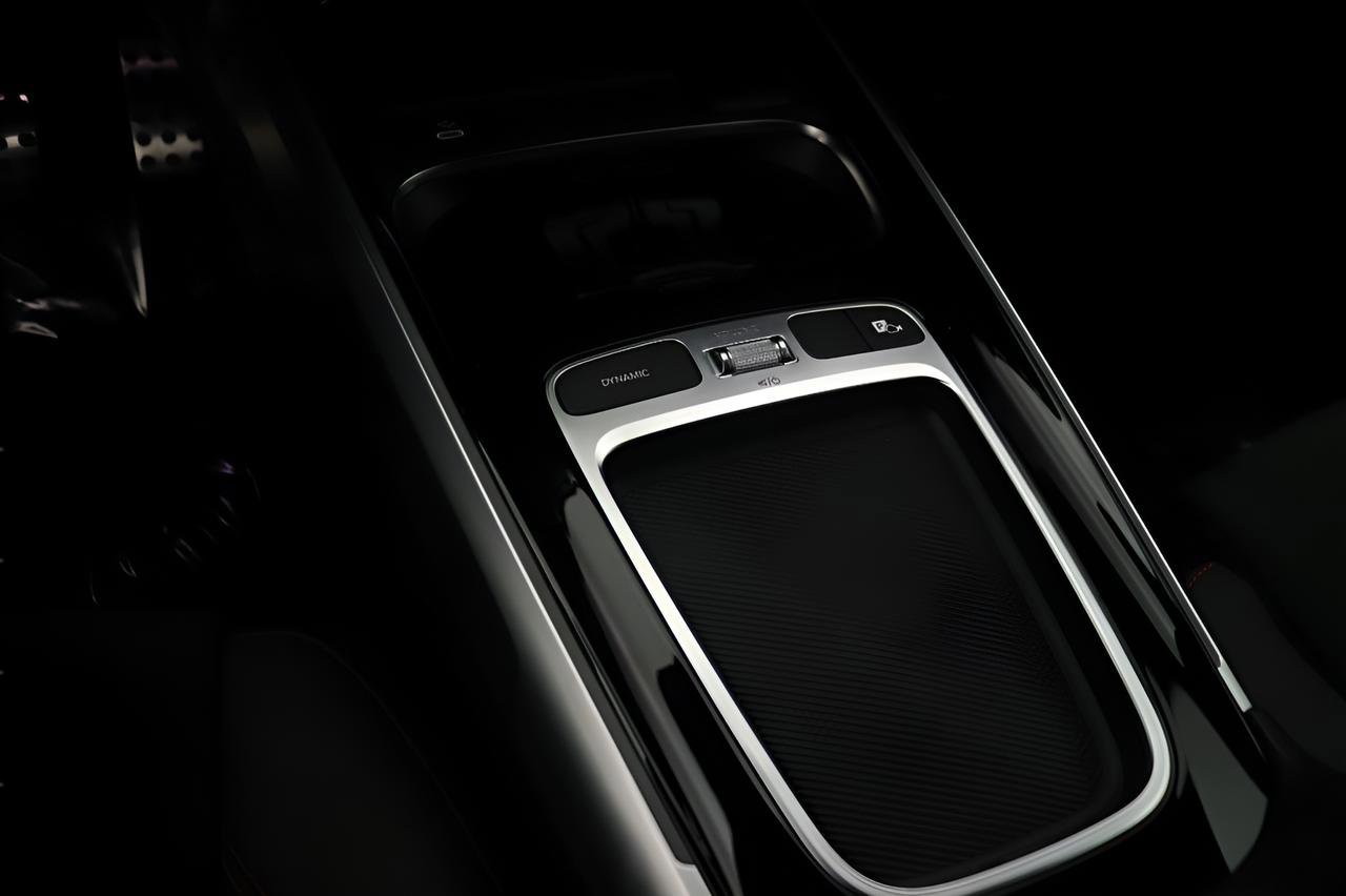 Certified 2025 Mercedes-Benz GLB 250 image 15