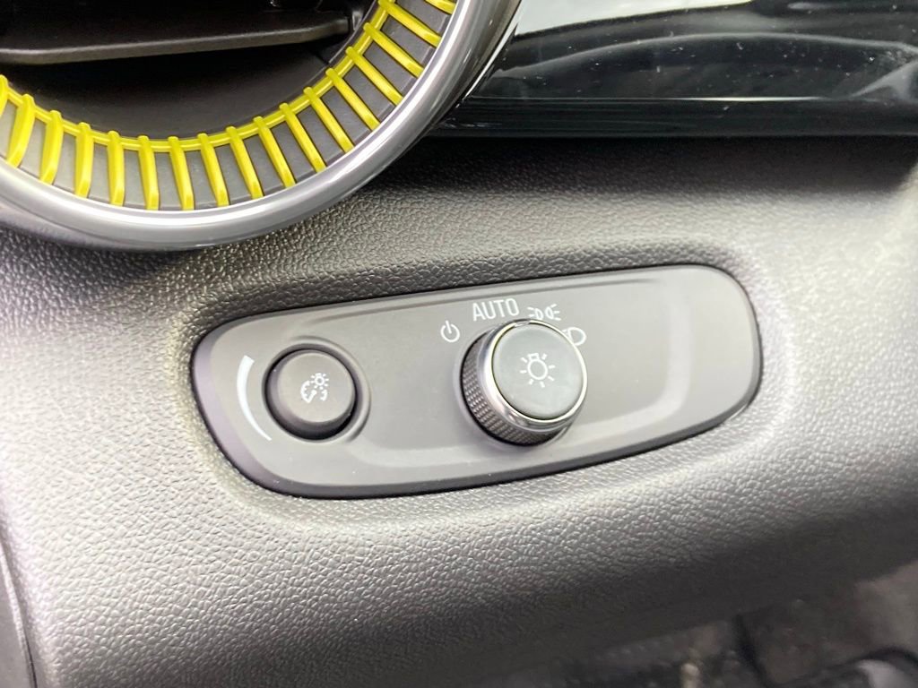 New 2026 Chevrolet Trax ACTIV w/ Sunroof Package image 19