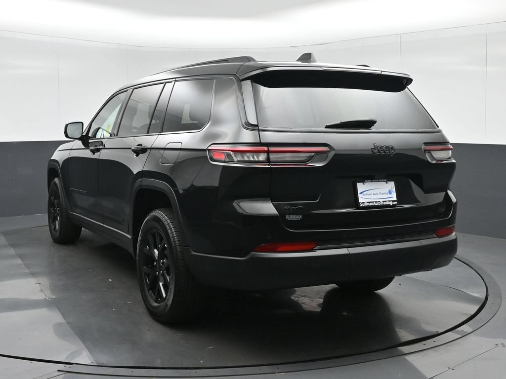 Used 2025 Jeep Grand Cherokee L Altitude AWD/4WD image 5