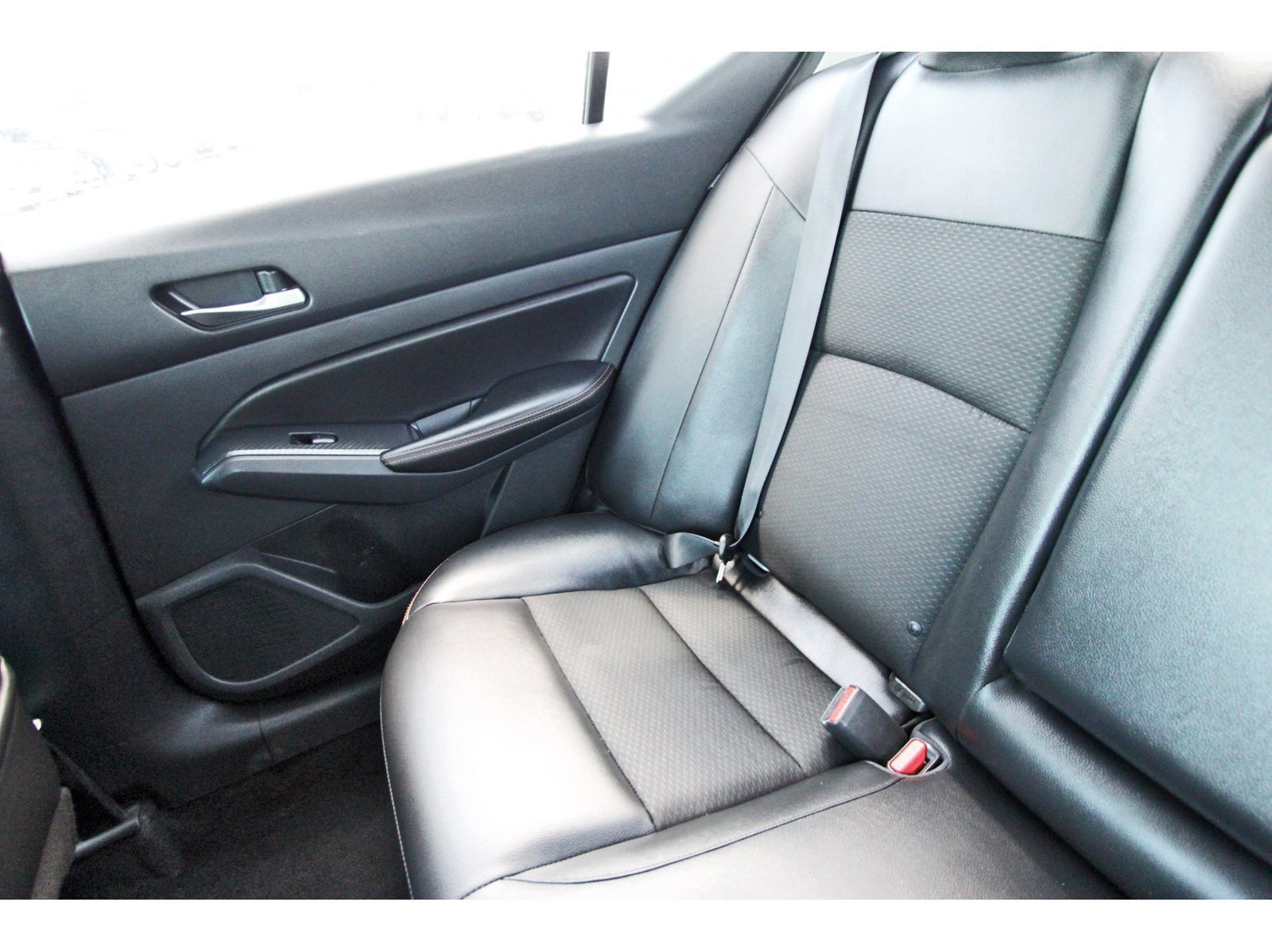 Used 2020 Nissan Altima 2.5 SR FWD image 15