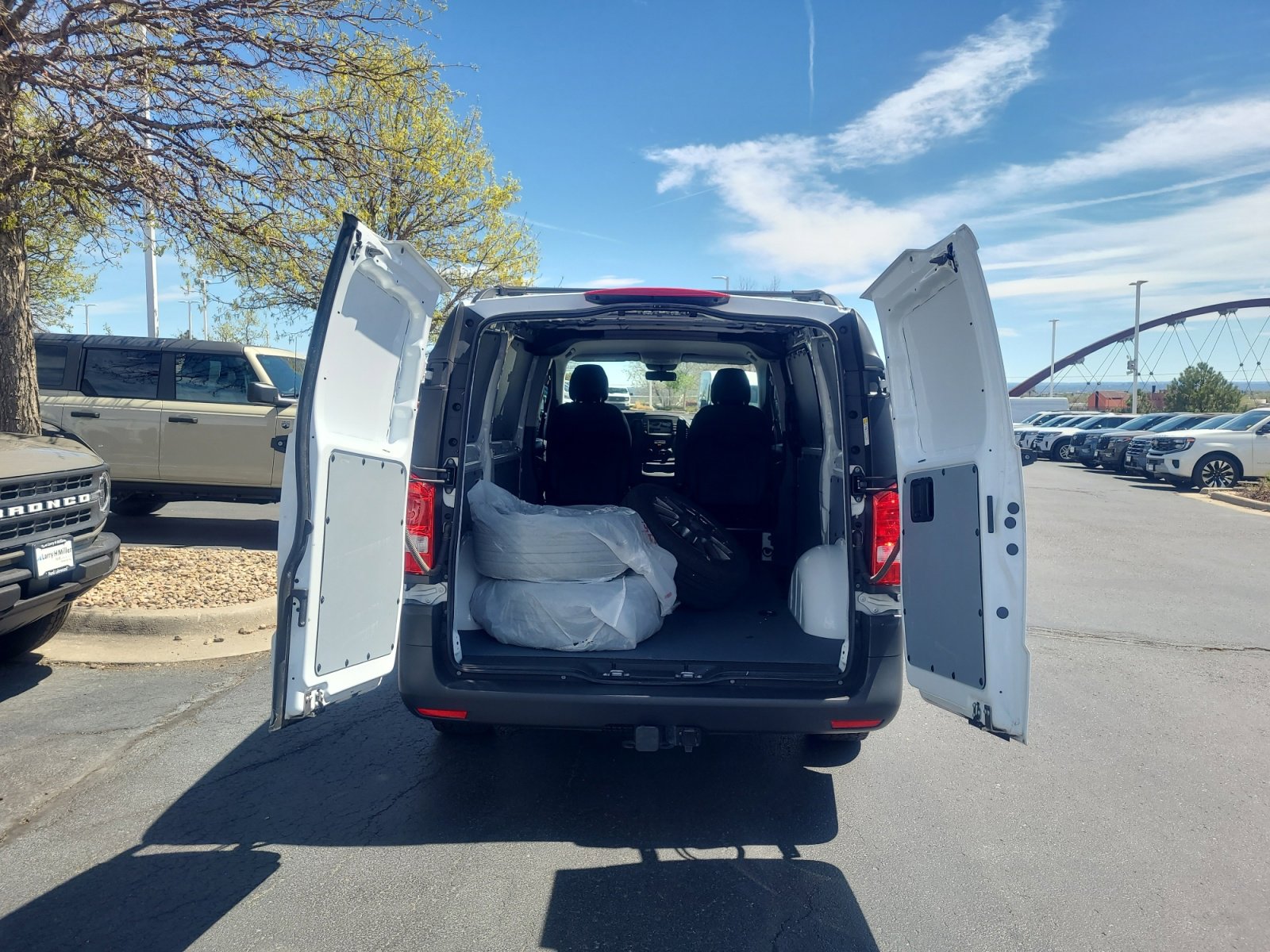 Used 2023 Mercedes-Benz Metris image 31