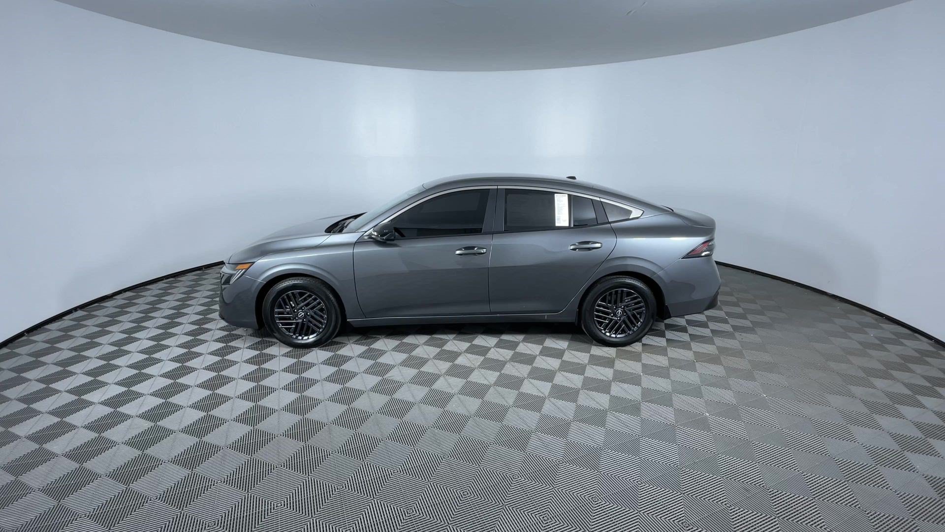 Certified 2026 Nissan Sentra SV w/ SV Convenience Package FWD image 5