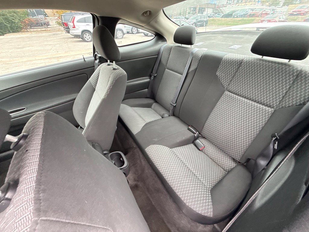 Used 2005 Chevrolet Cobalt LS w/ Preferred Equipment Group FWD image 26