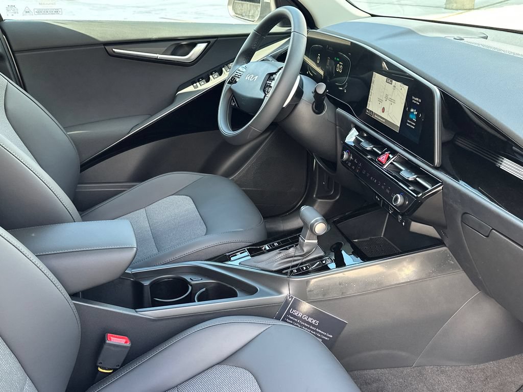 New 2026 Kia Niro EX FWD image 12
