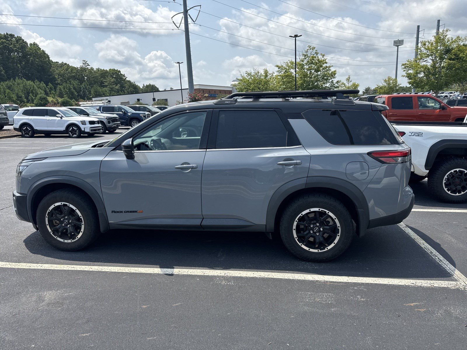 Used 2023 Nissan Pathfinder Rock Creek AWD/4WD image 14