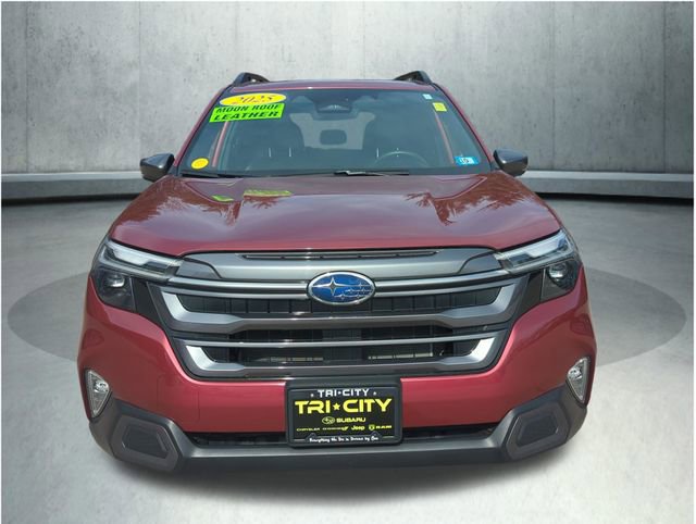 Used 2025 Subaru Forester Limited image 10
