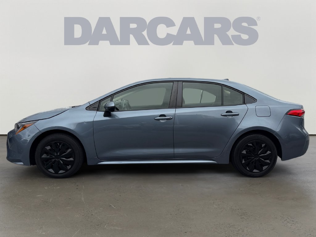 Used 2021 Toyota Corolla LE w/ Carpet Mat Package (TMS) FWD image 4