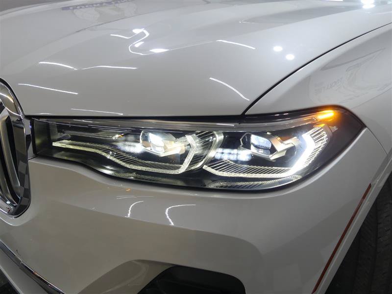 Used 2019 BMW X7 xDrive40i w/ Cold Weather Package AWD/4WD image 13