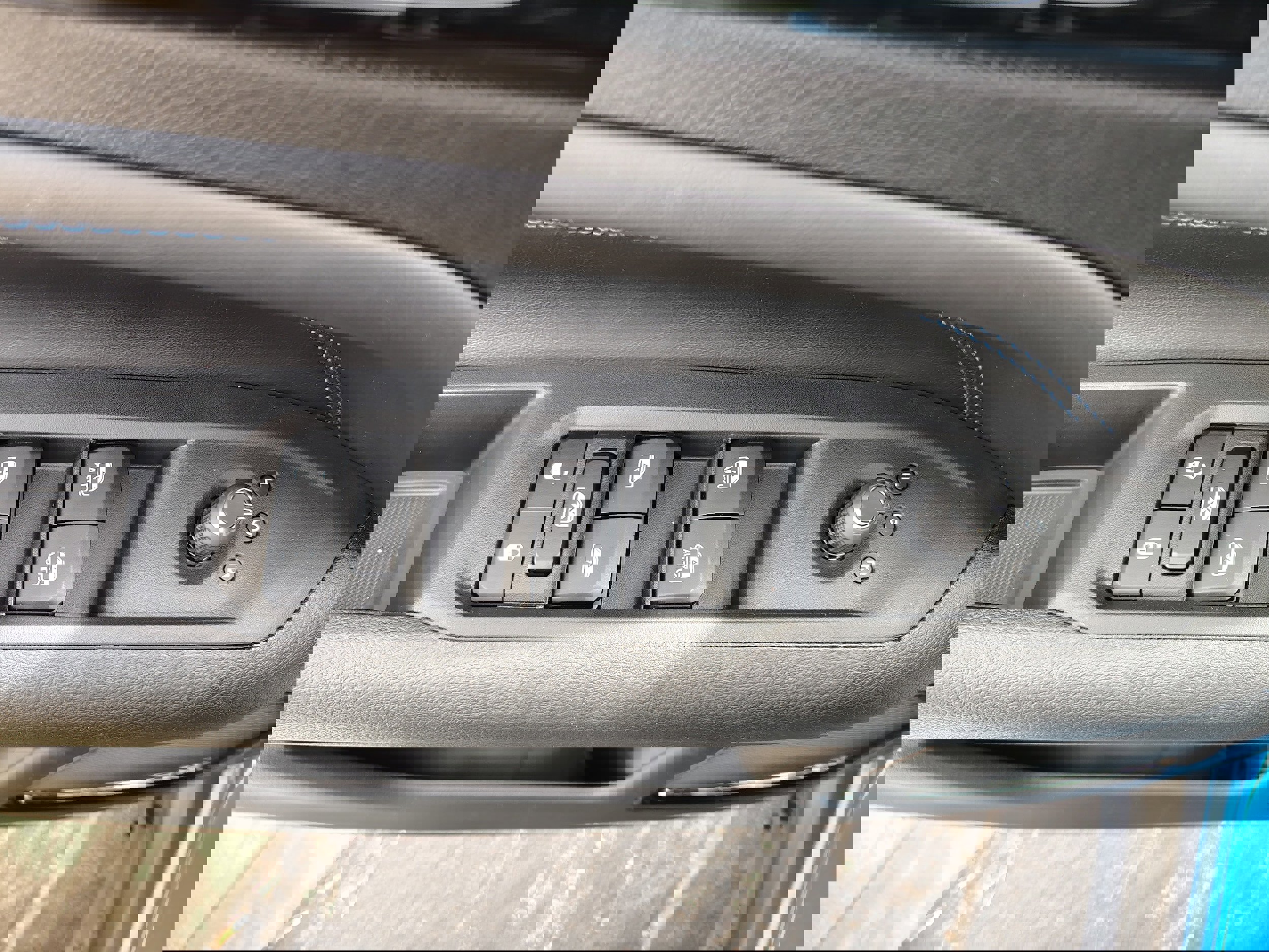 New 2026 Jeep Compass Limited image 23