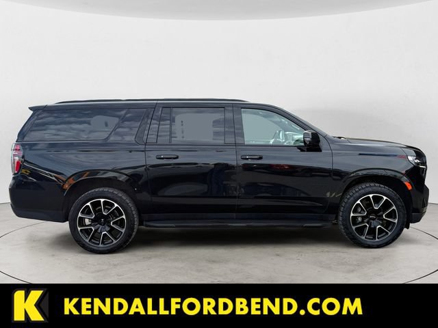 Used 2022 Chevrolet Suburban RST w/ Luxury Package AWD/4WD image 6