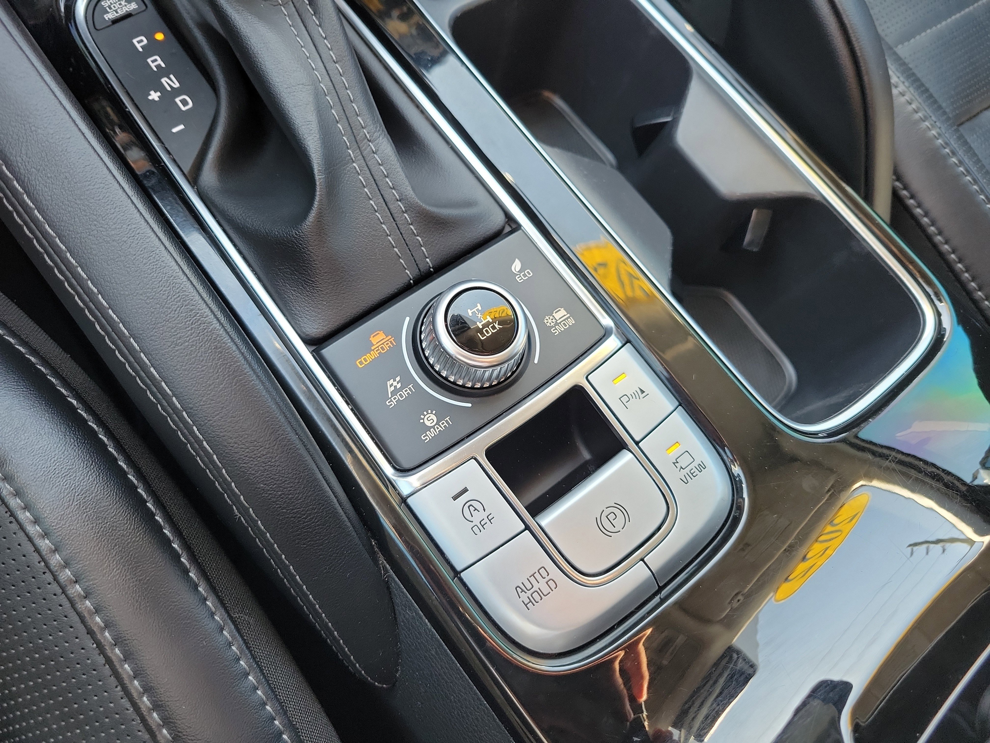 Certified 2022 Kia Telluride SX w/ SX Prestige Package AWD/4WD image 40