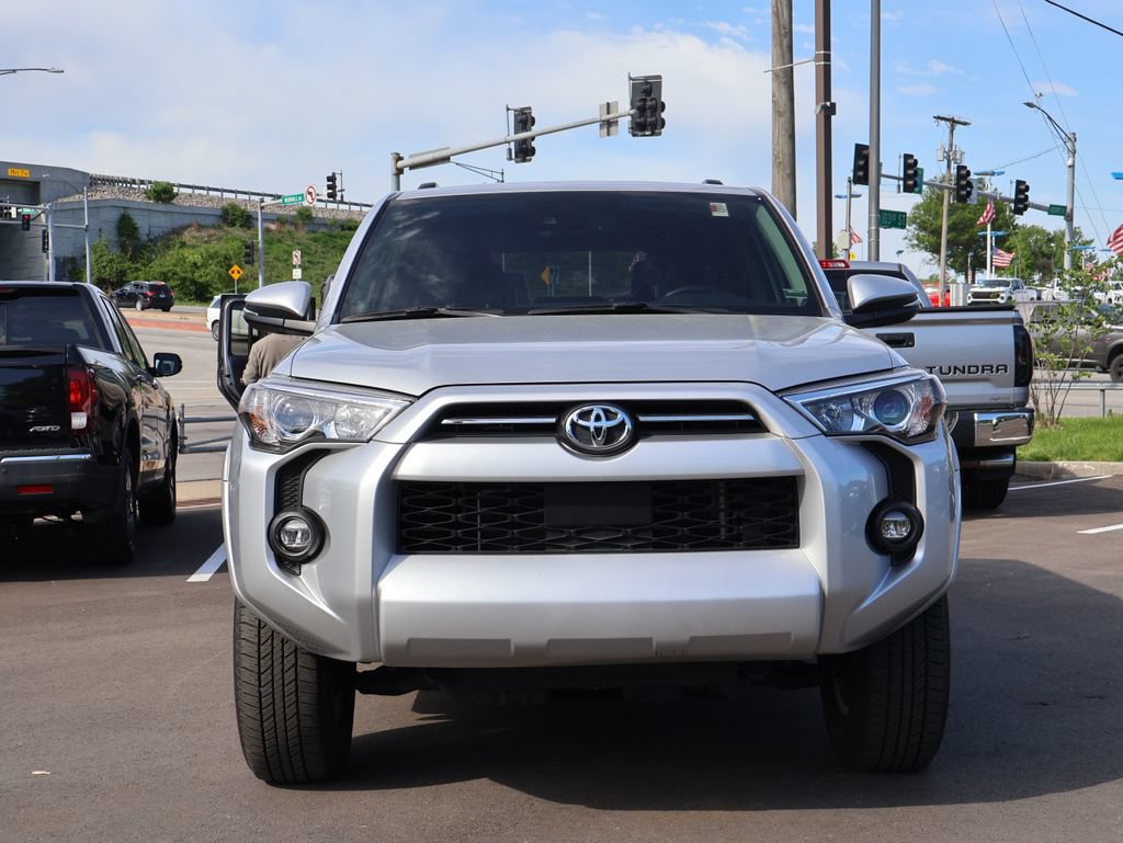Used 2024 Toyota 4Runner SR5 Premium AWD/4WD image 2