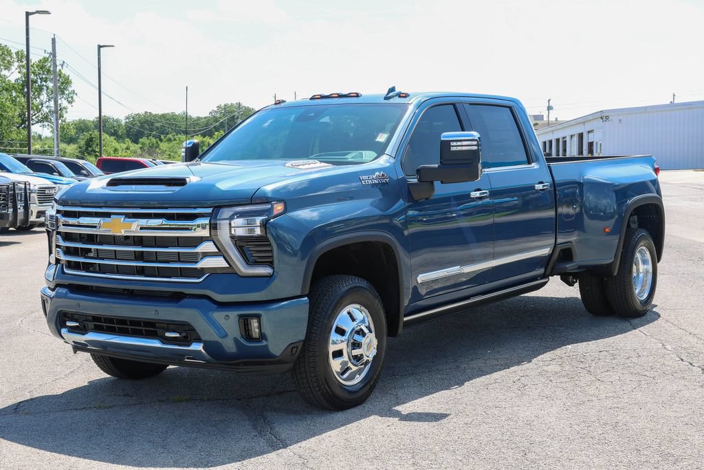 New 2026 Chevrolet Silverado 3500 High Country w/ High Country Premium Package AWD/4WD image 29