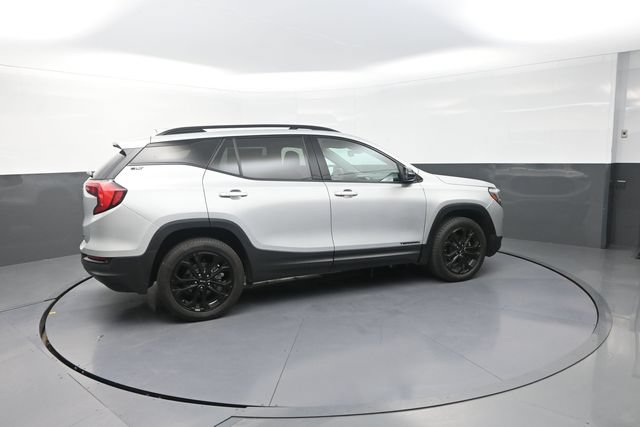 Used 2021 GMC Terrain SLT w/ Elevation Edition AWD/4WD image 9