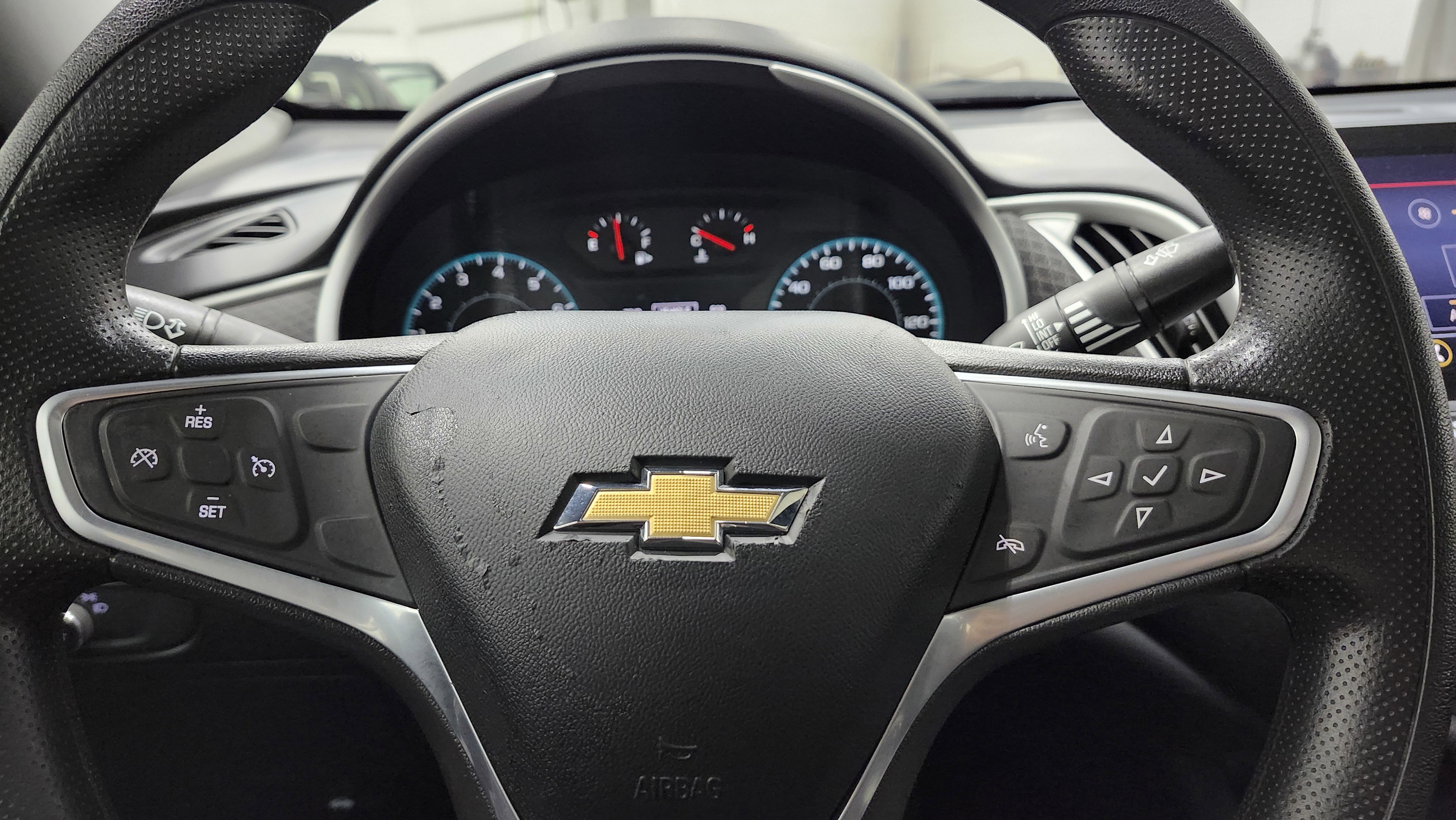 Used 2022 Chevrolet Malibu LT image 29