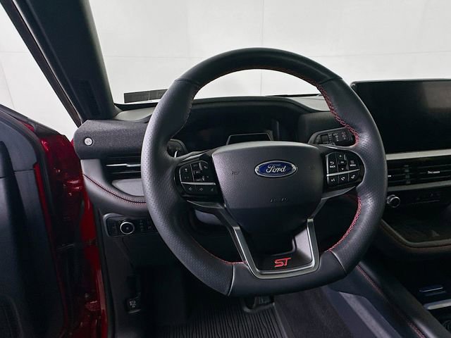 Used 2025 Ford Explorer ST image 12