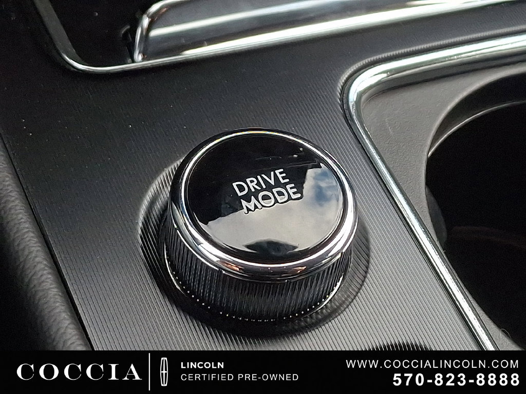 Certified 2024 Lincoln Corsair AWD image 25