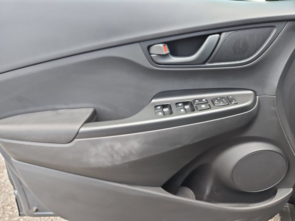 Used 2023 Hyundai Kona SEL w/ Cargo Package FWD image 21
